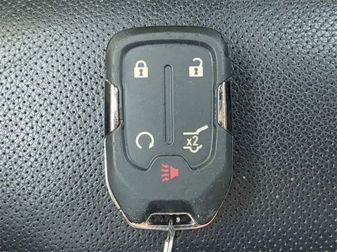 Used 2023 GMC Acadia SLT image 36