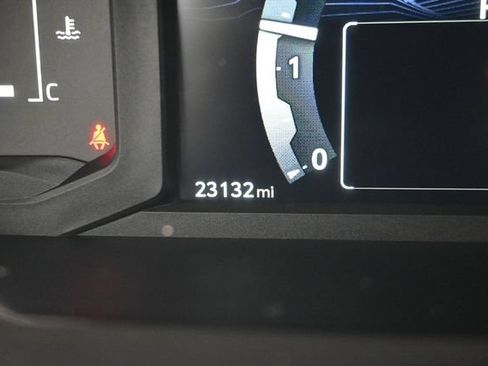 Used 2024 Toyota Tacoma SR5 AWD/4WD image 19