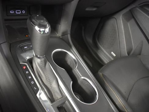 Used 2020 Chevrolet Equinox Premier AWD/4WD image 24