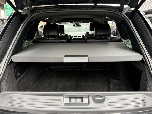 Used 2016 Land Rover Range Rover HSE image 18