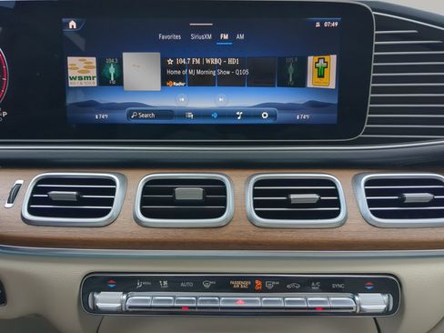 Used 2026 Mercedes-Benz GLS 450 4MATIC image 60