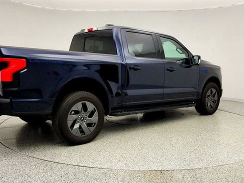 Used 2024 Ford F150 Lightning Lariat image 5