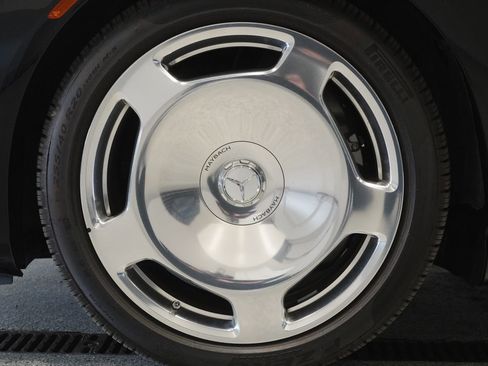 Used 2025 Mercedes-Benz Maybach S 680 4MATIC image 8