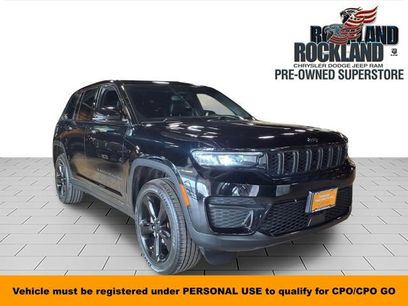 Used 2023 Jeep Grand Cherokee Altitude
