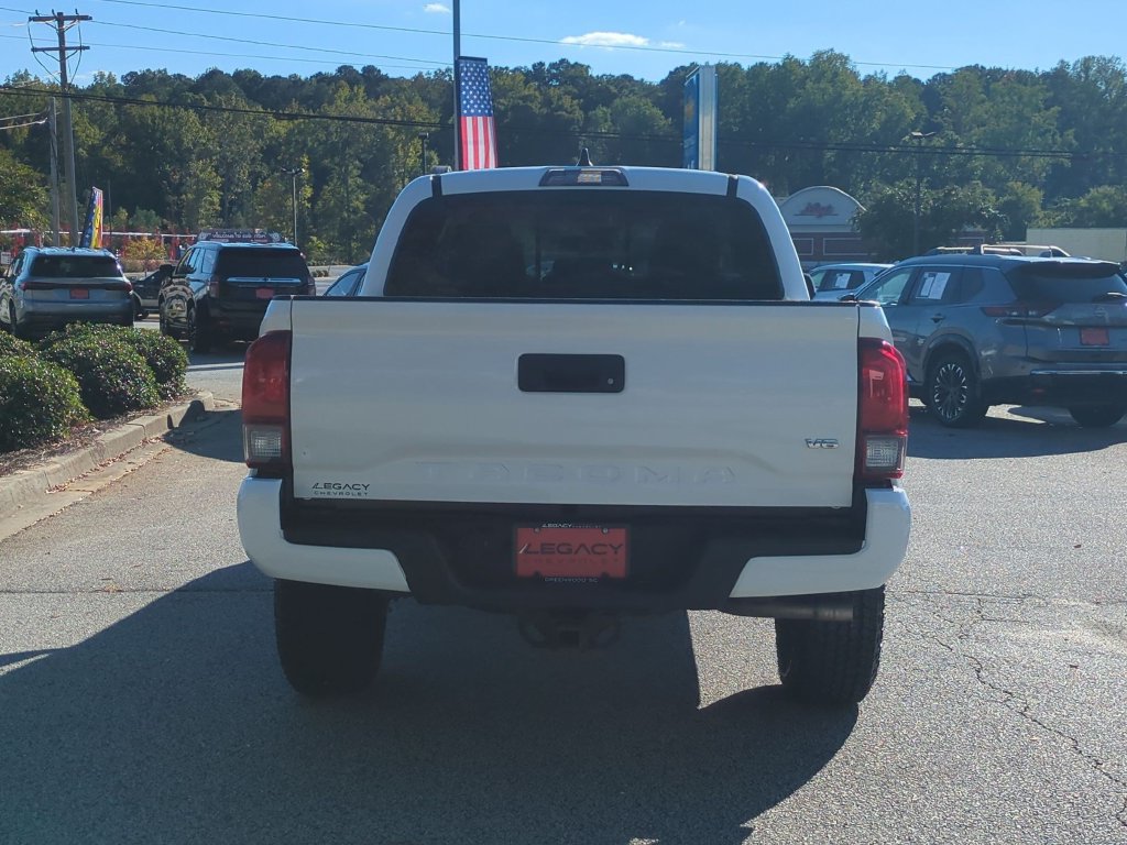 Used 2023 Toyota Tacoma SR5 w/ Technology Package RWD image 4