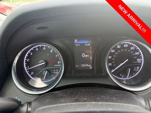 Used 2020 Toyota Camry LE FWD image 10