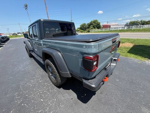 Used 2024 Jeep Gladiator Mojave w/ Convenience Group AWD/4WD image 6