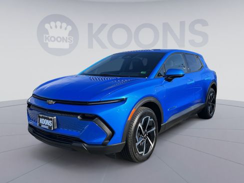 New 2026 Chevrolet Equinox EV LT image 1