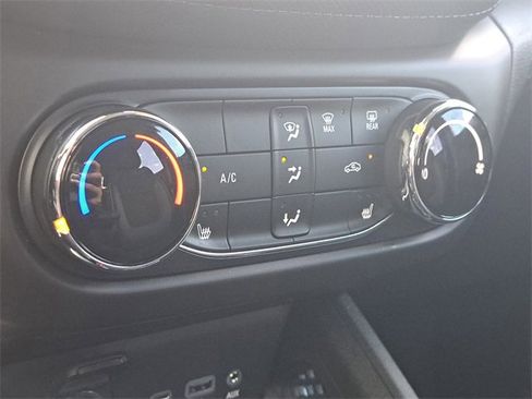 Used 2023 Chevrolet TrailBlazer LT image 25