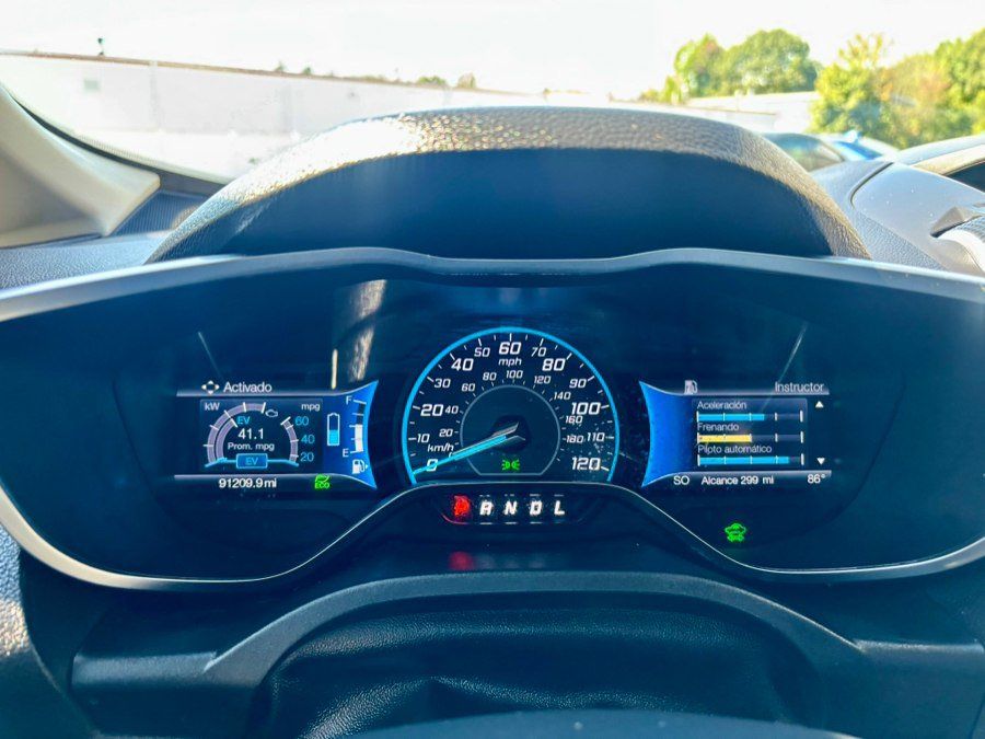 Used 2017 Ford C-MAX SE FWD image 20