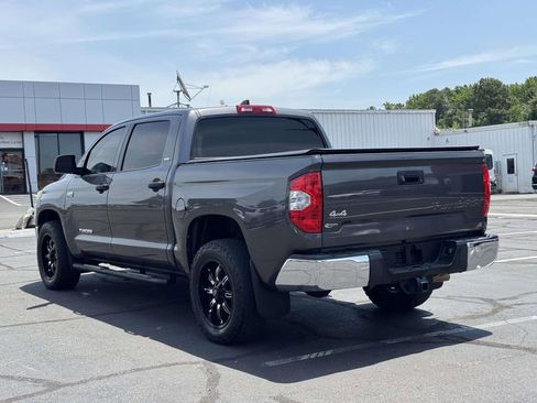 Used 2020 Toyota Tundra SR5 w/ SR5 Leather Package AWD/4WD image 23