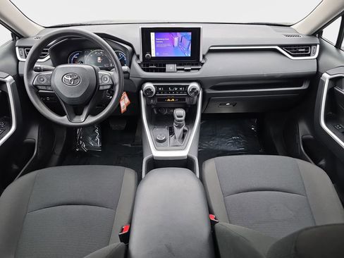 Used 2025 Toyota RAV4 LE image 10