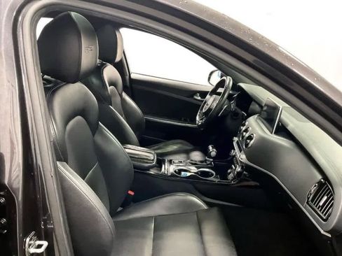 Used 2020 Kia Stinger GT-Line w/ Sun & Sound Package AWD/4WD image 11