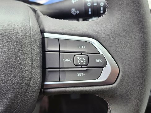 New 2026 Jeep Compass Latitude AWD/4WD image 15