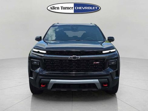 New 2026 Chevrolet Traverse Z71 w/ Driver Confidence Package AWD/4WD image 2