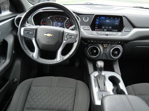 Used 2020 Chevrolet Blazer LT AWD/4WD image 17