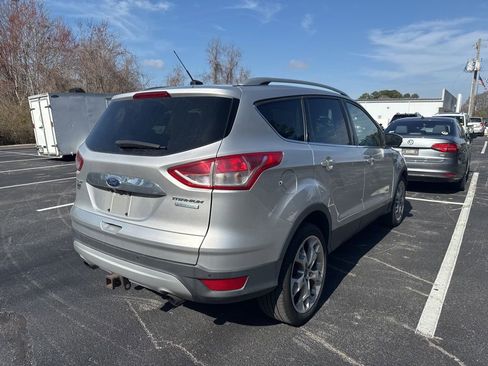 Used 2016 Ford Escape Titanium image 4