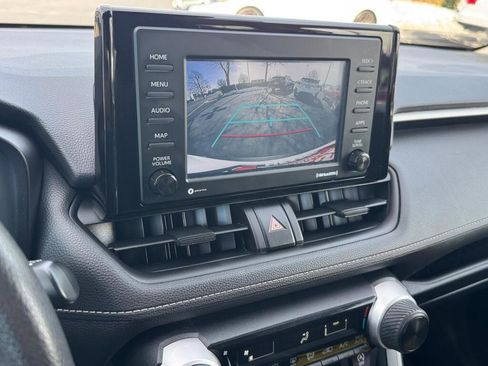 Certified 2022 Toyota RAV4 LE image 17