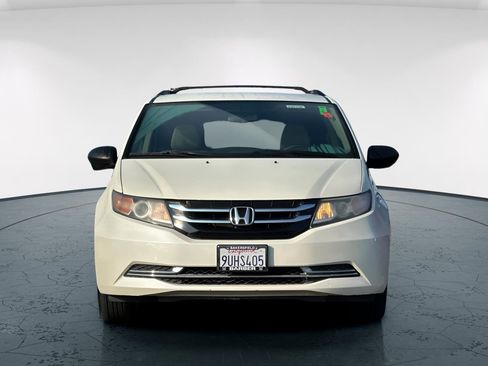 Used 2016 Honda Odyssey SE image 9