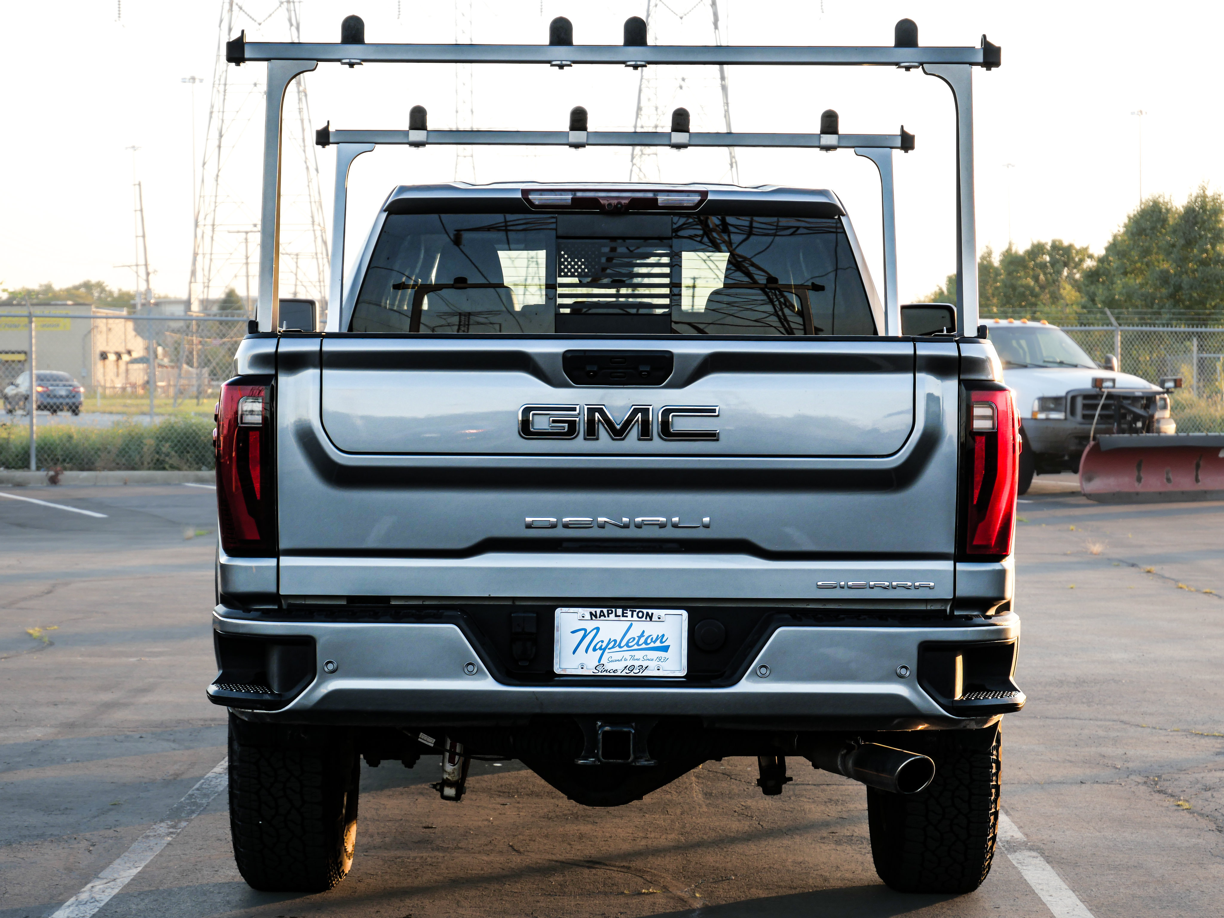 Used 2025 GMC Sierra 2500 Denali w/ Denali Reserve Package AWD/4WD image 8