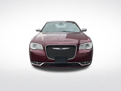 Used 2016 Chrysler 300 C RWD image 2