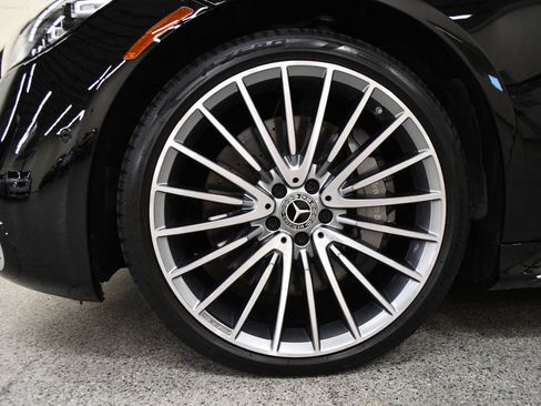 Used 2023 Mercedes-Benz S 580 4MATIC Sedan image 26