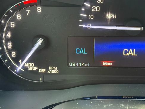 Used 2017 Cadillac XT5 Luxury image 20