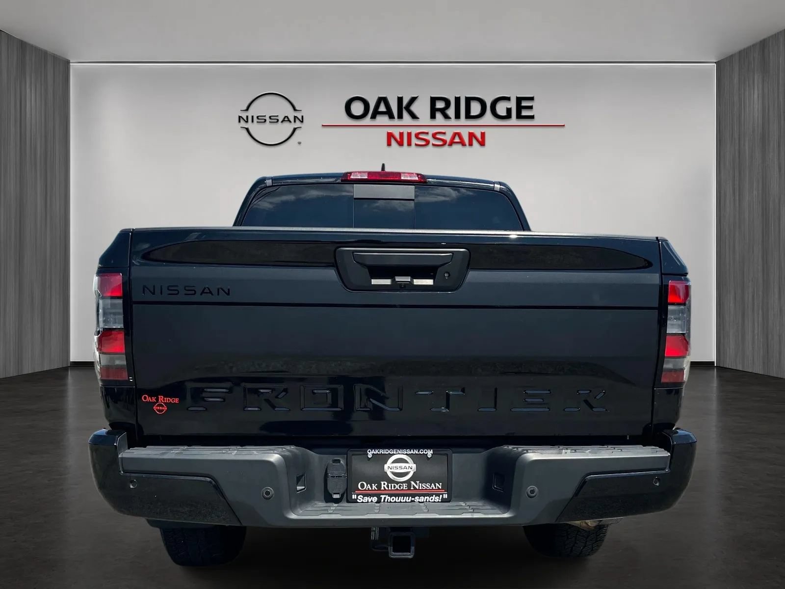 Used 2024 Nissan Frontier SV w/ Hardbody Edition AWD/4WD image 4