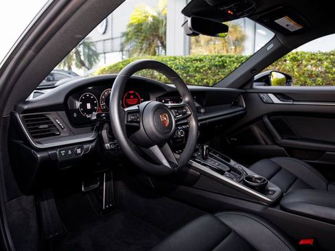 Used 2025 Porsche 911 Carrera image 20