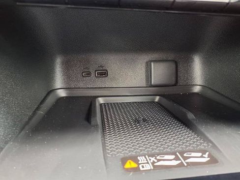 New 2026 Chevrolet Traverse RS w/ LPO, Floor Liner Package AWD/4WD image 37
