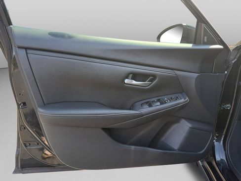 Used 2023 Nissan Sentra SV w/ All-Weather Package FWD image 16