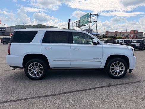 Used 2016 GMC Yukon Denali w/ Open Road Package AWD/4WD image 7