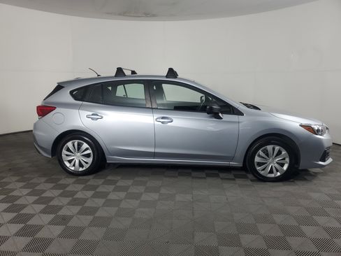 Used 2022 Subaru Impreza 2.0i image 3