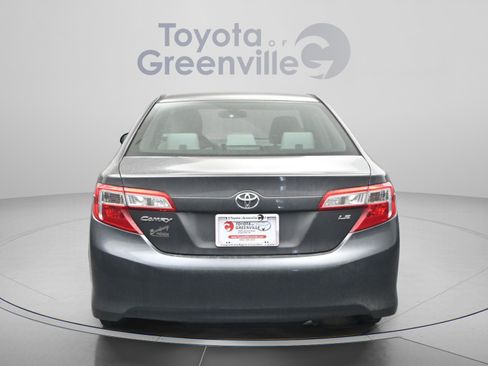 Used 2013 Toyota Camry LE image 11