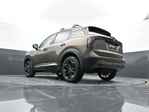 New 2026 Nissan Kicks SR w/ SR Premium Package AWD/4WD image 21