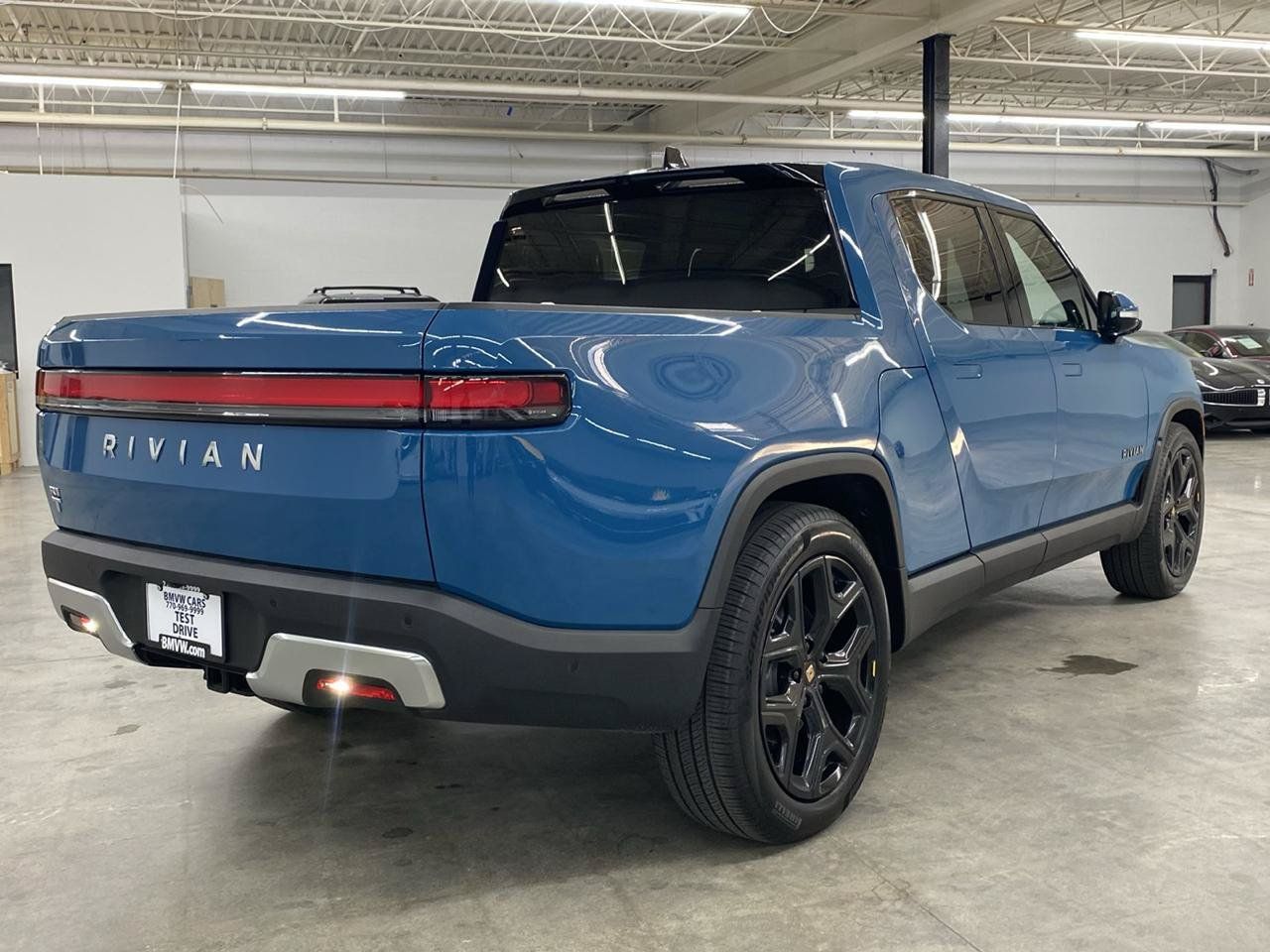 Used 2023 Rivian R1T Adventure Dual AWD/4WD image 7