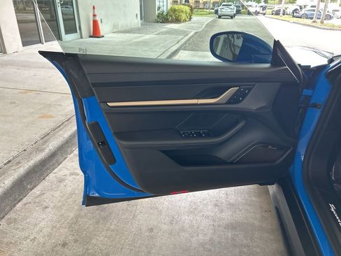 Used 2022 Porsche Taycan Turbo S w/ Premium Package image 42