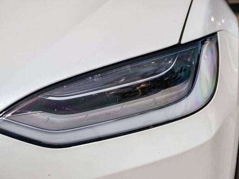 Used 2022 Tesla Model X Plaid image 10