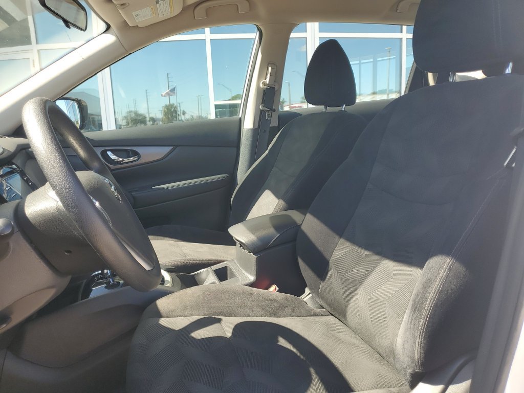 Used 2016 Nissan Rogue S AWD/4WD image 25