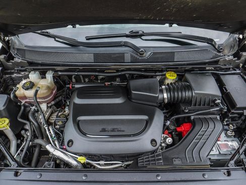 Used 2019 Chrysler Pacifica Touring-L w/ Advanced Safetytec Group FWD image 22