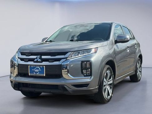 Used 2025 Mitsubishi Outlander Sport ES AWD/4WD image 7