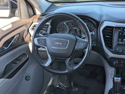 Used 2018 GMC Acadia SLT image 13