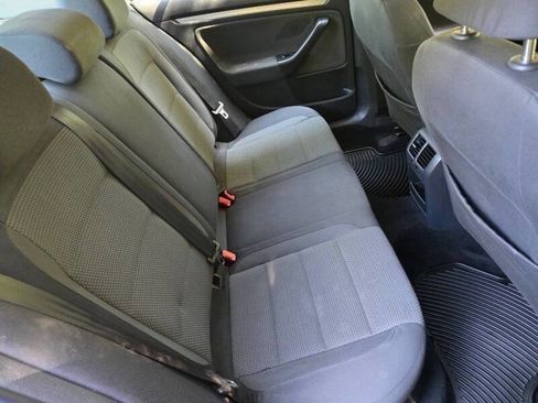 Used 2010 Volkswagen Jetta S image 14