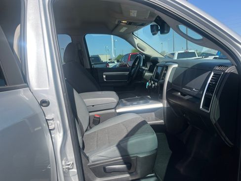 Used 2017 RAM 1500 Big Horn RWD image 19