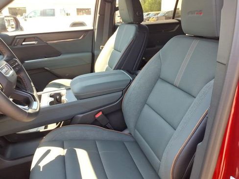 New 2026 GMC Acadia AT4 w/ Luxury Package AWD/4WD image 20