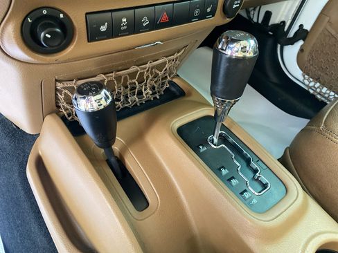 Used 2016 Jeep Wrangler Unlimited Sahara w/ Max Tow Package image 19