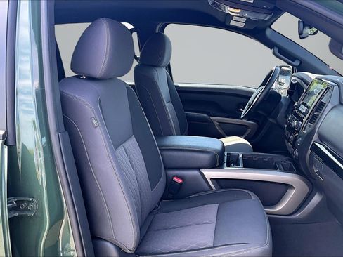 Certified 2024 Nissan Titan SV w/ SV Bronze Edition Package RWD image 6