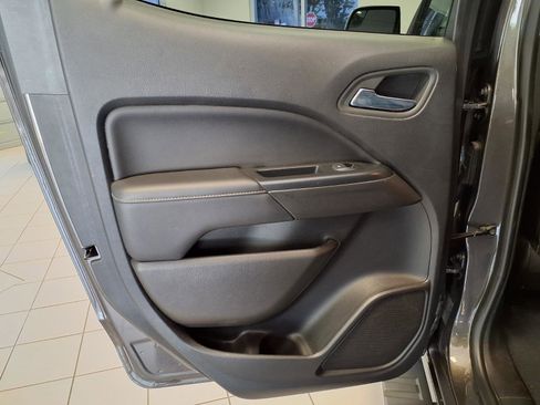 Used 2019 GMC Canyon Denali RWD image 18