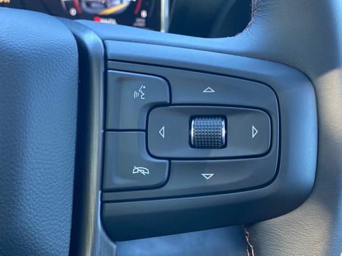 Used 2025 GMC Sierra 2500 AT4X w/ AT4X AEV Edition AWD/4WD image 30