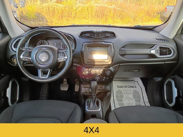 Used 2021 Jeep Renegade Latitude w/ Convenience Group AWD/4WD image 9